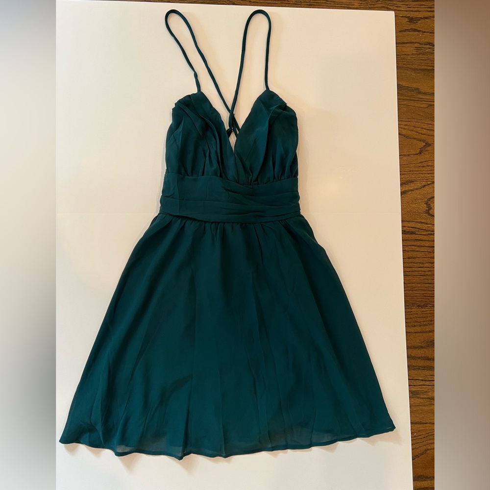 Windsor forest green dress. Size M. New with tags.